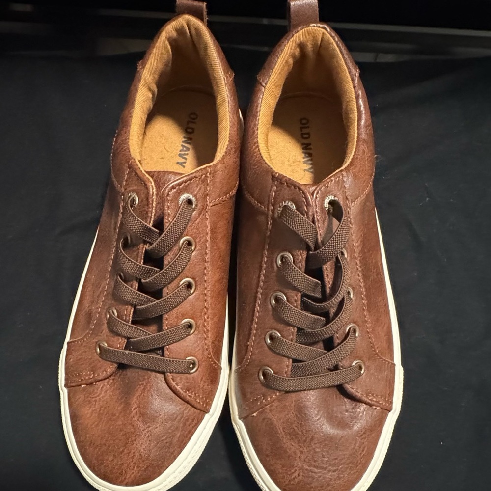 Old Navy boys  Brown Leather Sneakers